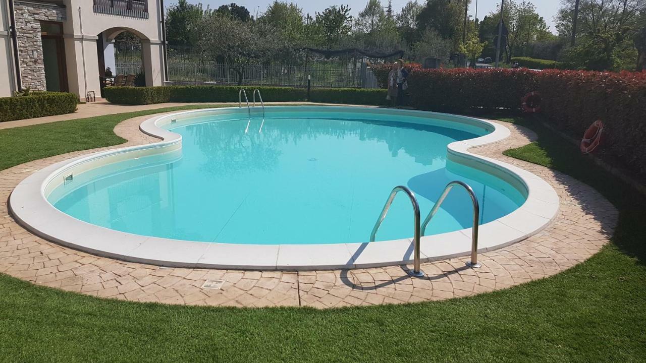 Villa Villacolle Sirmione Eksteriør bilde